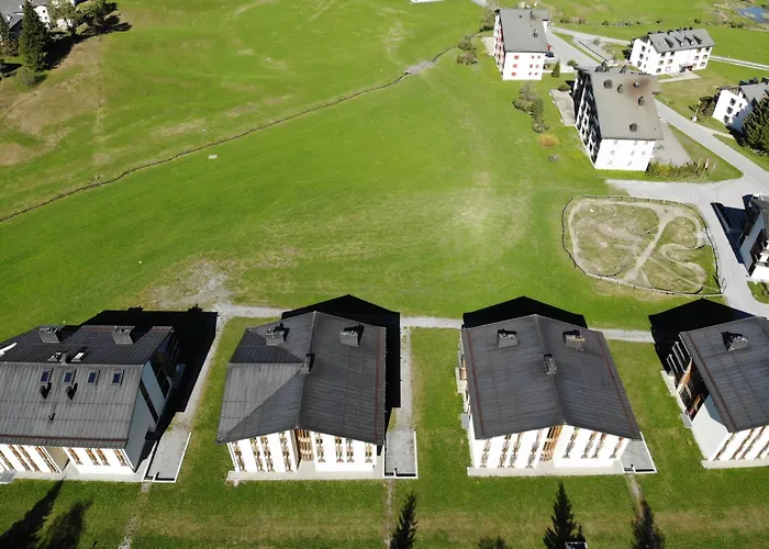 Ski-in Ski-out-apartment Mountain Nest *