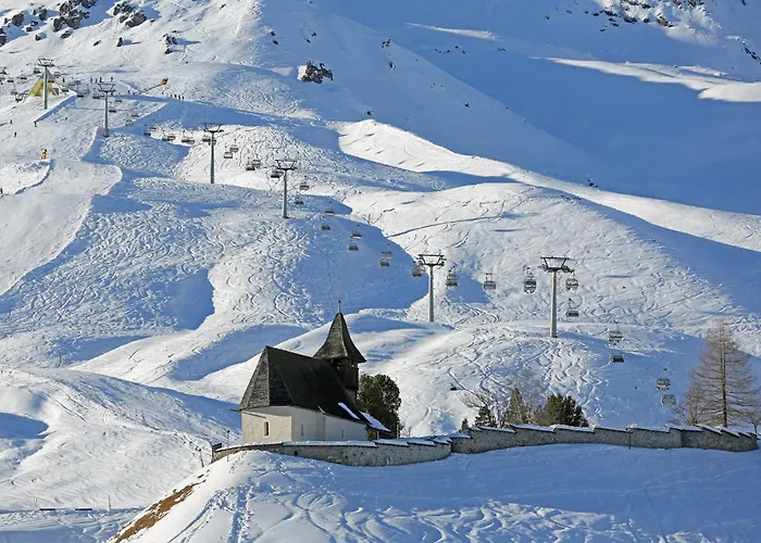 Ski-in Ski-out-apartment Mountain Nest Parpan