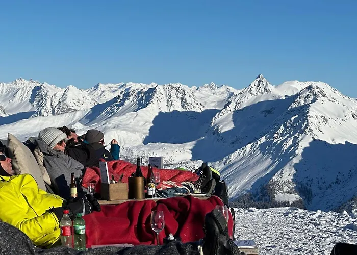 Ski-in Ski-out-apartment Mountain Nest *